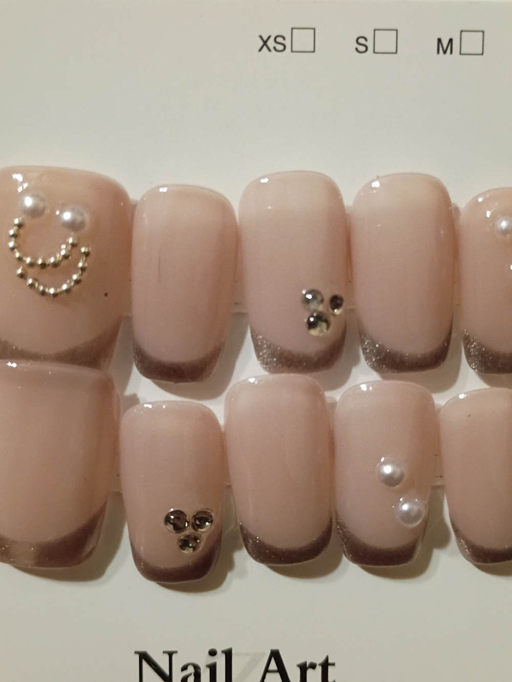Neutral Pink Pearl Nail Art Set with Gold Accents